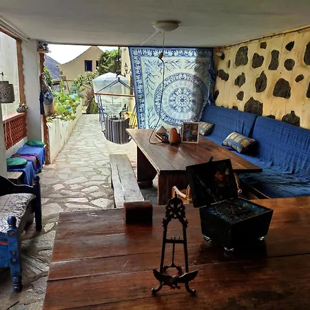 The Cradle Of The Moon, Rivendell *