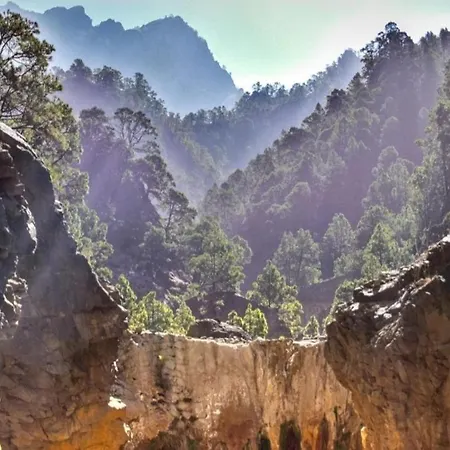 The Cradle Of The Moon, Rivendell Glamping *